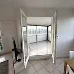 Superbe T4 Vue, Metro Commerces Apartmán