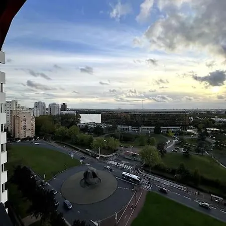 Superbe T4 Vue, Métro Commerces Appartement *